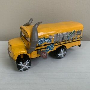 Disney Pixar Cars 3 Miss Fritter Diecast School Bus 1:55 Scale Mattel